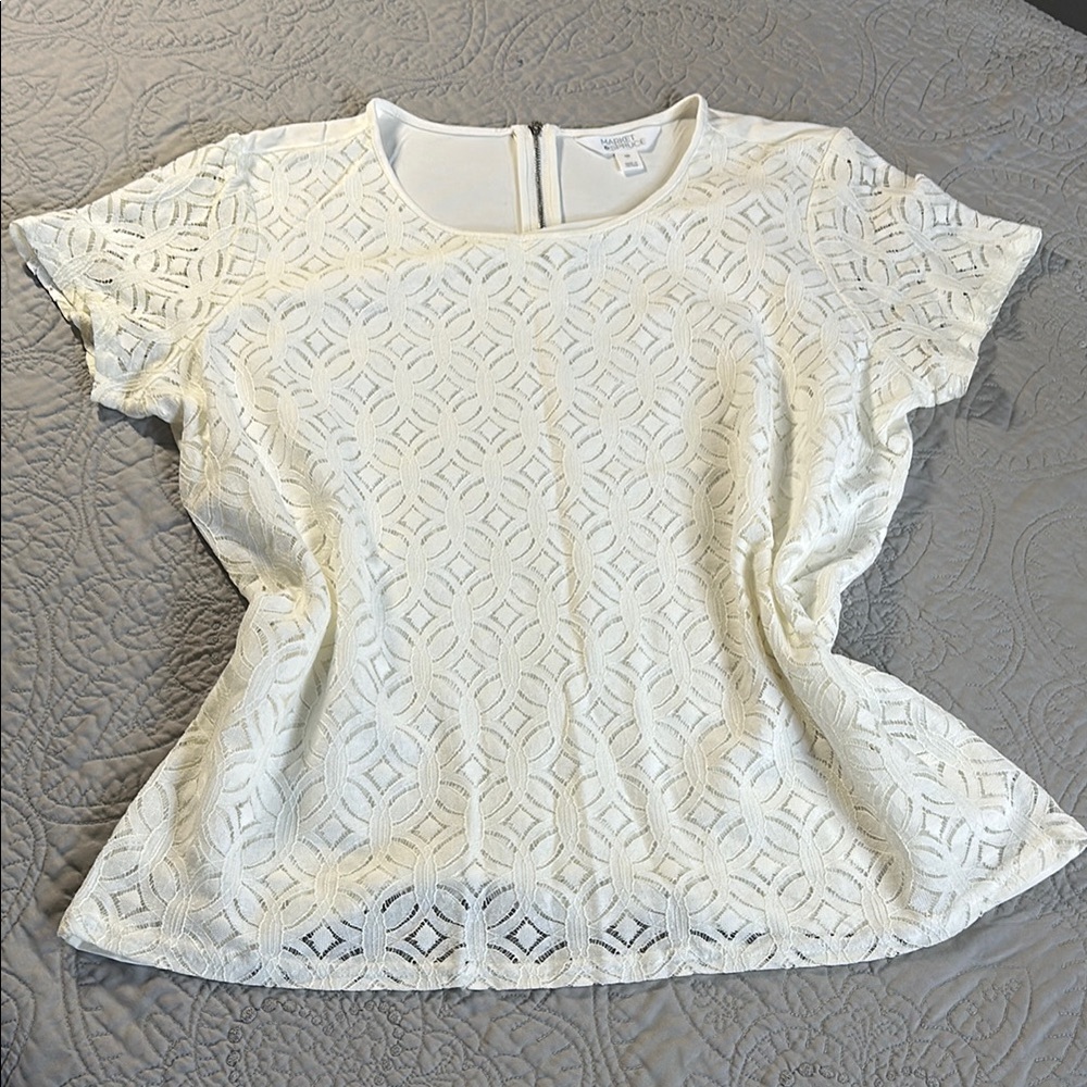Market & Spruce White Peplum Flutter Sleeve Blouse